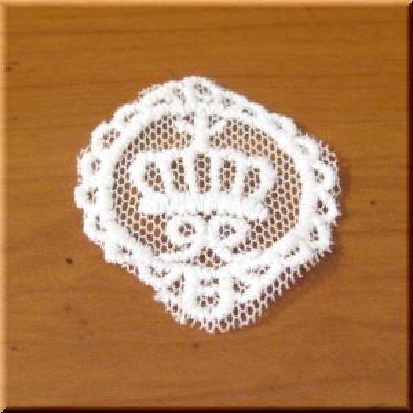 画像1: 「レースモチーフ」　王冠　白色　1枚 (1)